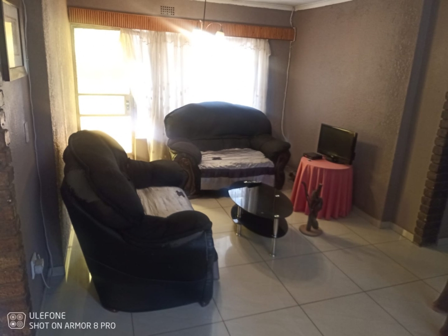 To Let 3 Bedroom Property for Rent in Dawn Park Gauteng