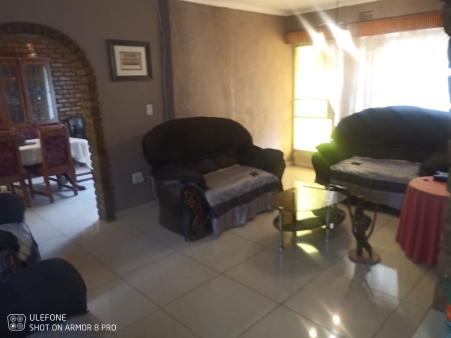 To Let 3 Bedroom Property for Rent in Dawn Park Gauteng