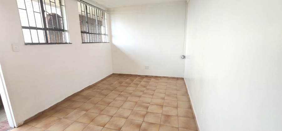 2 Bedroom Property for Sale in Laudium Gauteng
