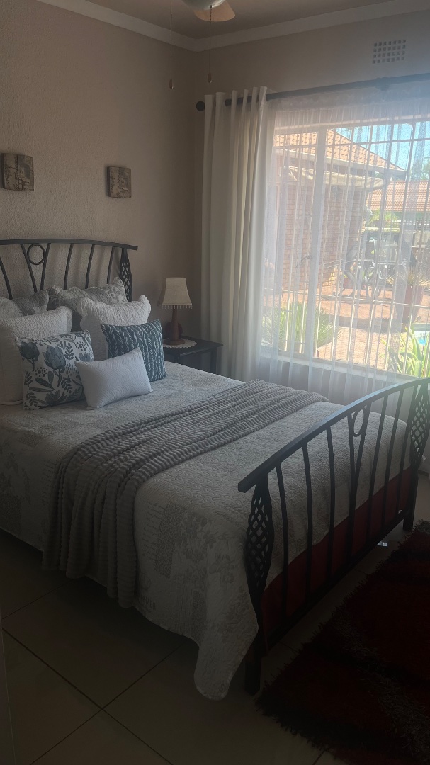 3 Bedroom Property for Sale in Crystal Park Gauteng