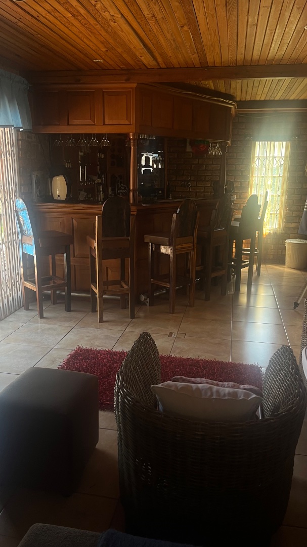 3 Bedroom Property for Sale in Crystal Park Gauteng