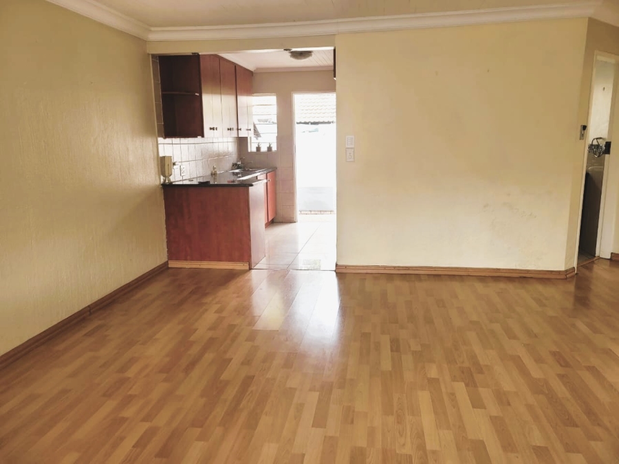 To Let 2 Bedroom Property for Rent in Northwold Gauteng