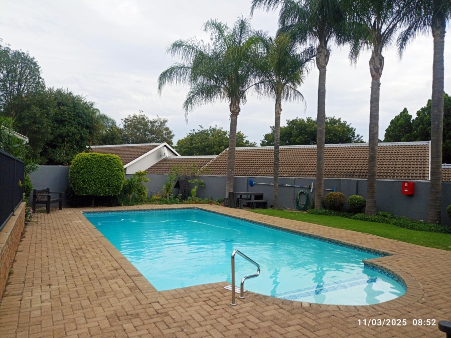 To Let 2 Bedroom Property for Rent in Northwold Gauteng