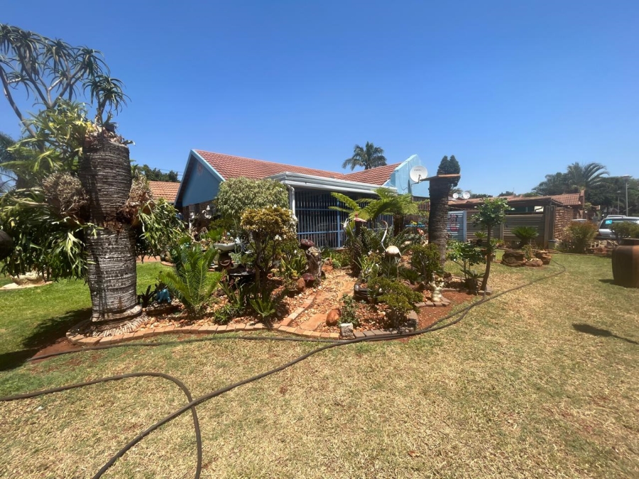 3 Bedroom Property for Sale in Theresa Park Gauteng