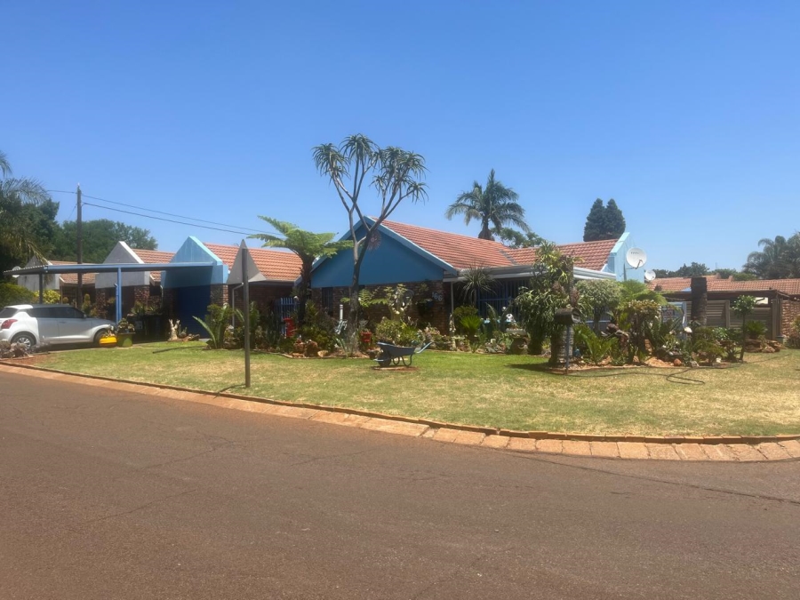 3 Bedroom Property for Sale in Theresa Park Gauteng