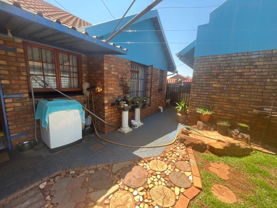 3 Bedroom Property for Sale in Theresa Park Gauteng