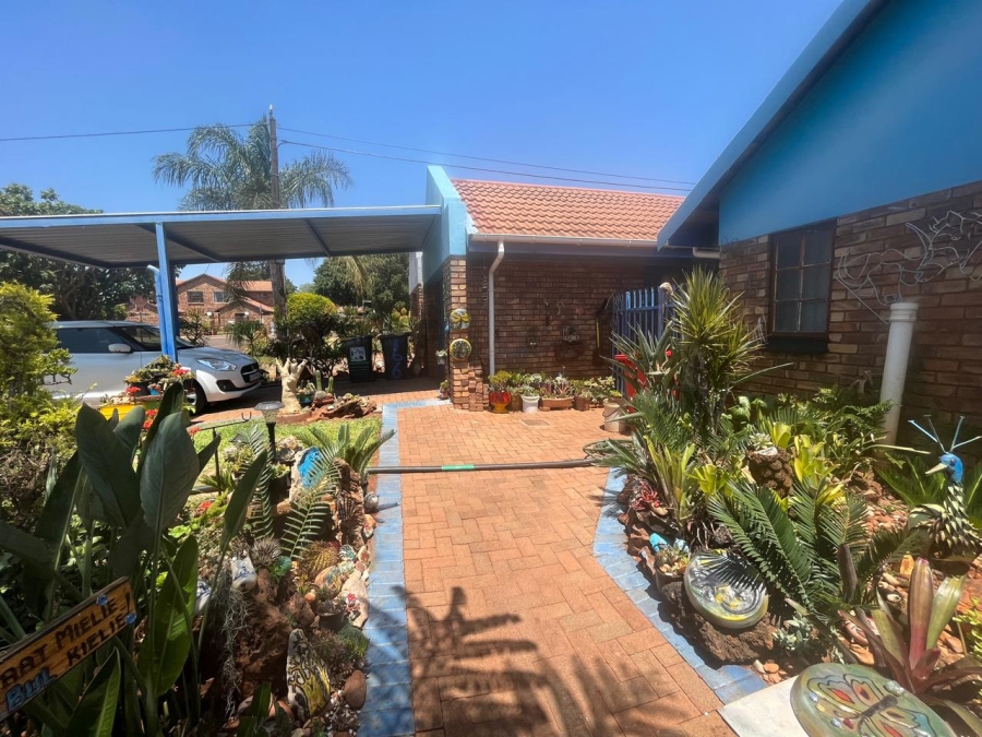 3 Bedroom Property for Sale in Theresa Park Gauteng