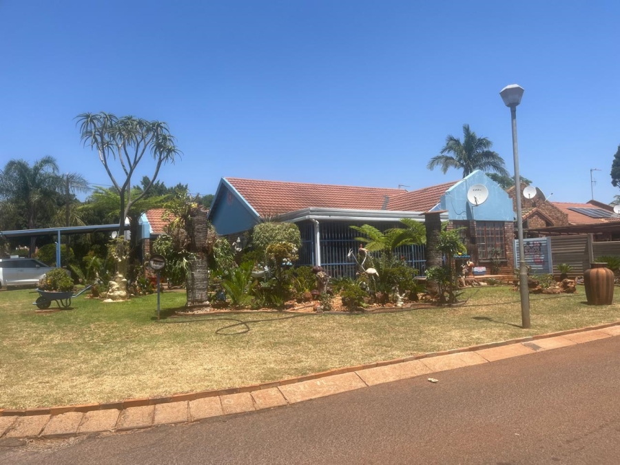 3 Bedroom Property for Sale in Theresa Park Gauteng