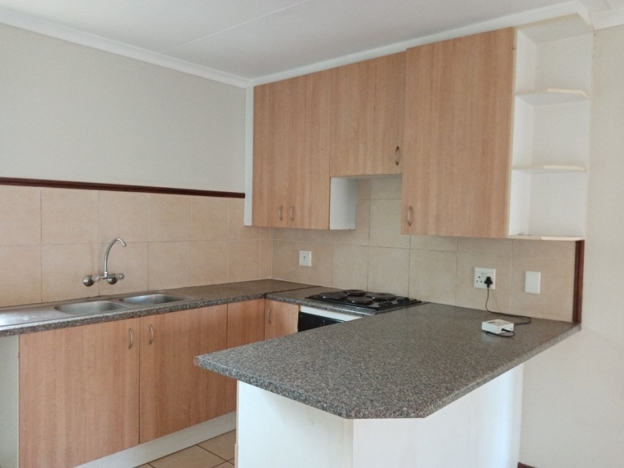 To Let 2 Bedroom Property for Rent in Wonderpark Estate Gauteng
