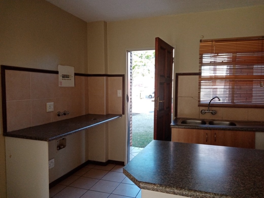 To Let 2 Bedroom Property for Rent in Wonderpark Estate Gauteng