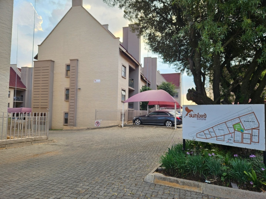 To Let 2 Bedroom Property for Rent in Sundowner Gauteng