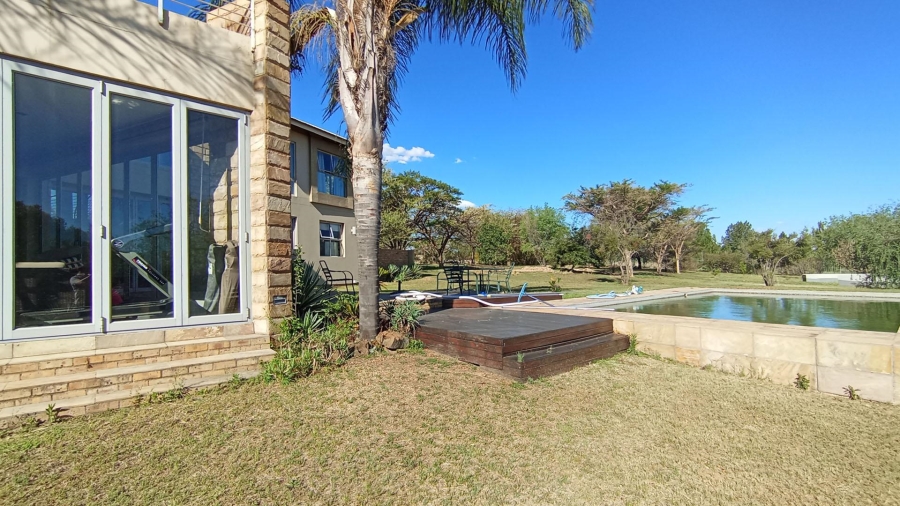 4 Bedroom Property for Sale in Saddlebrook Estate Gauteng