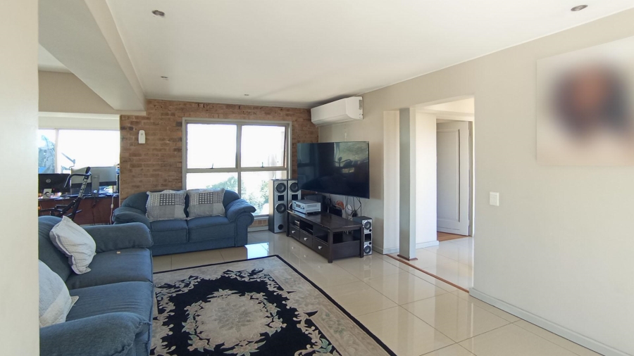 4 Bedroom Property for Sale in Saddlebrook Estate Gauteng