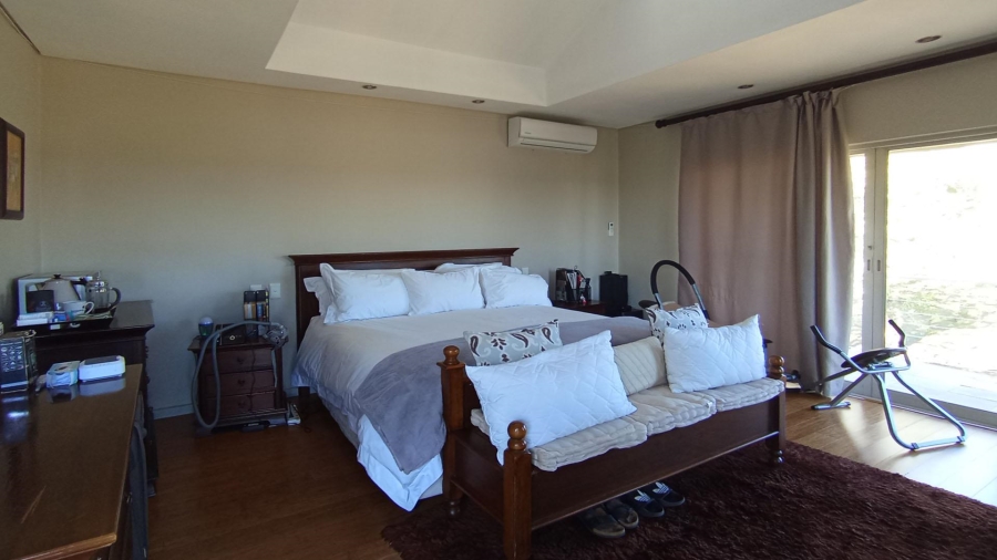 4 Bedroom Property for Sale in Saddlebrook Estate Gauteng