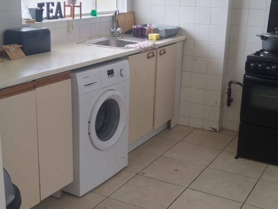 To Let 3 Bedroom Property for Rent in Parktown Gauteng