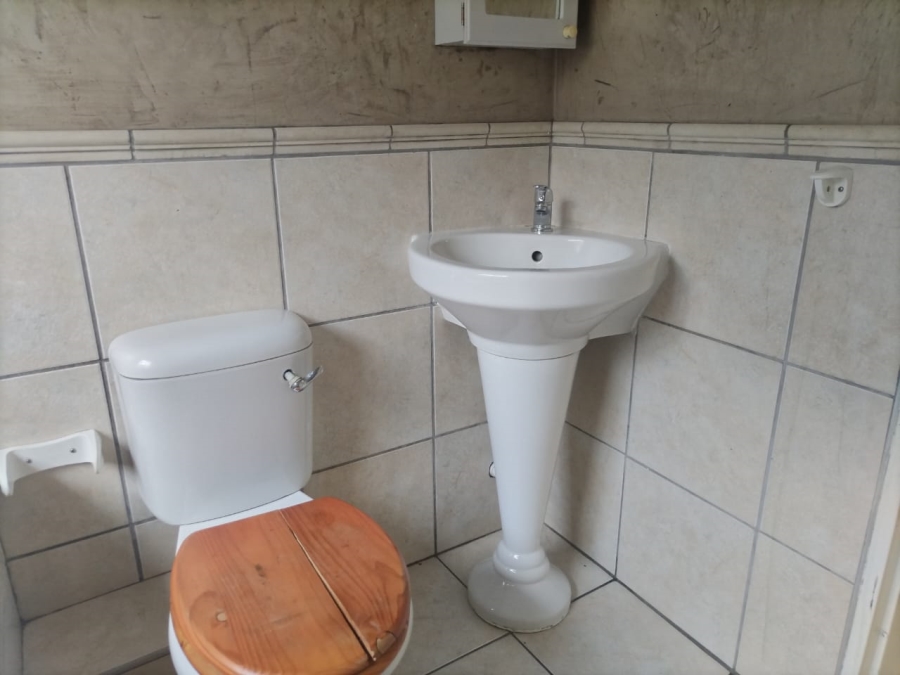 To Let 2 Bedroom Property for Rent in Greymont Gauteng