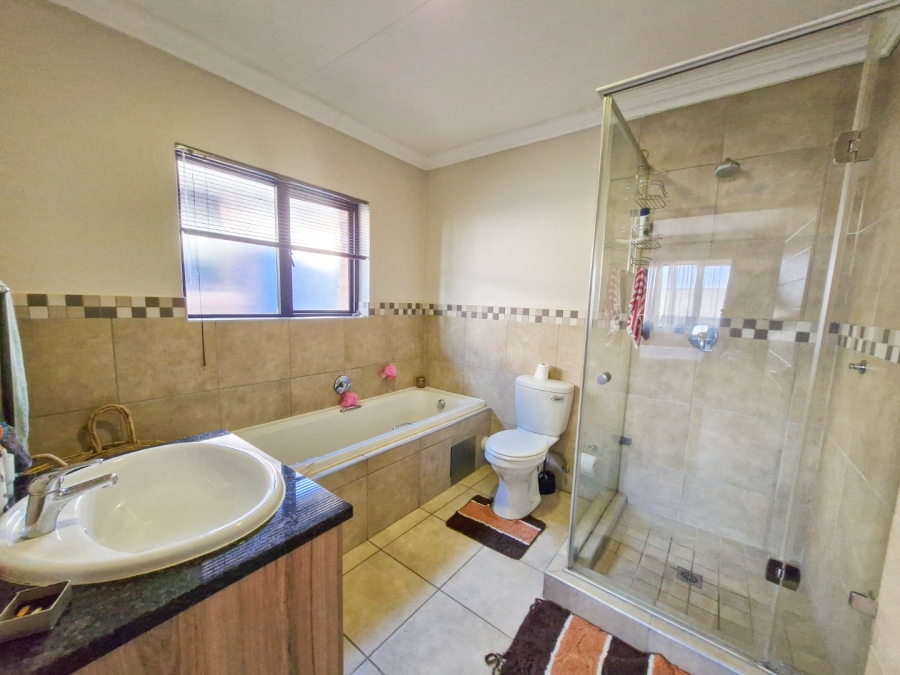 3 Bedroom Property for Sale in Equestria Gauteng