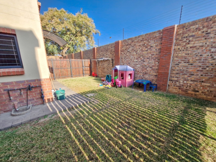 3 Bedroom Property for Sale in Equestria Gauteng