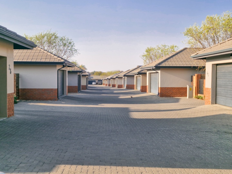 3 Bedroom Property for Sale in Equestria Gauteng