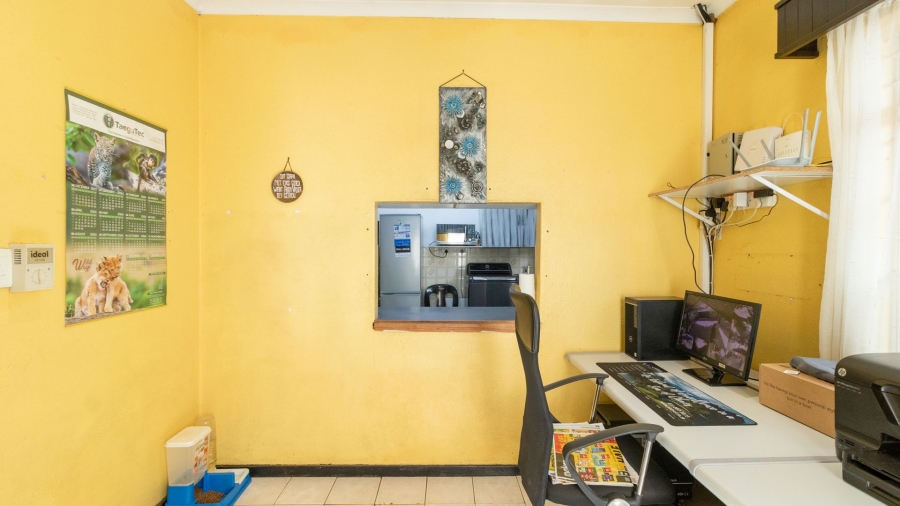 3 Bedroom Property for Sale in Crystal Park Gauteng