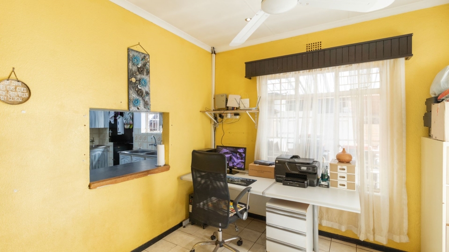 3 Bedroom Property for Sale in Crystal Park Gauteng
