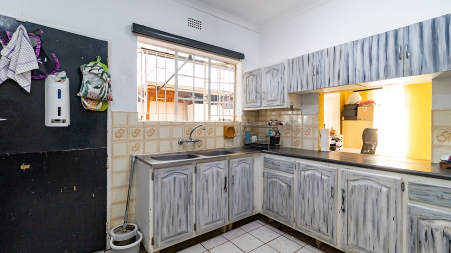 3 Bedroom Property for Sale in Crystal Park Gauteng