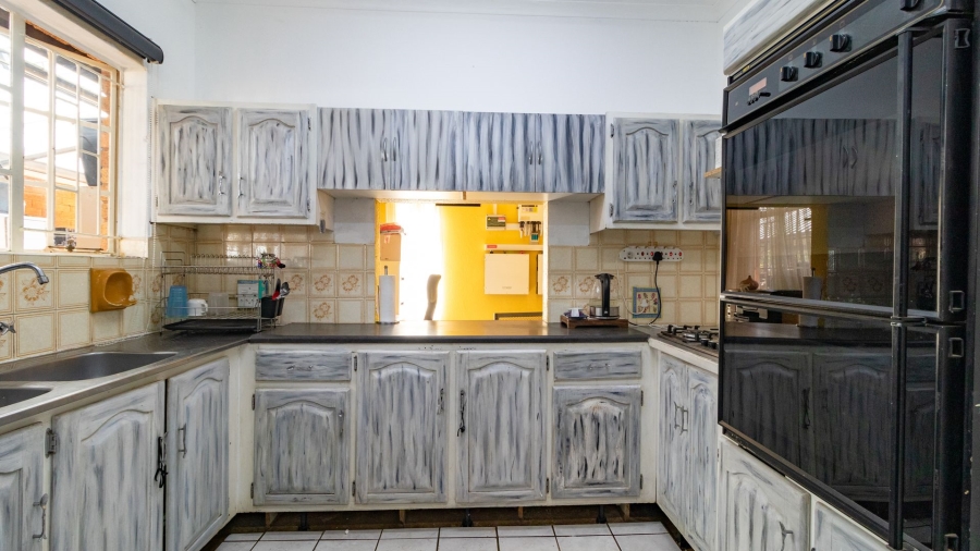 3 Bedroom Property for Sale in Crystal Park Gauteng