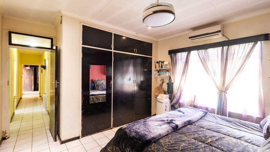 3 Bedroom Property for Sale in Crystal Park Gauteng