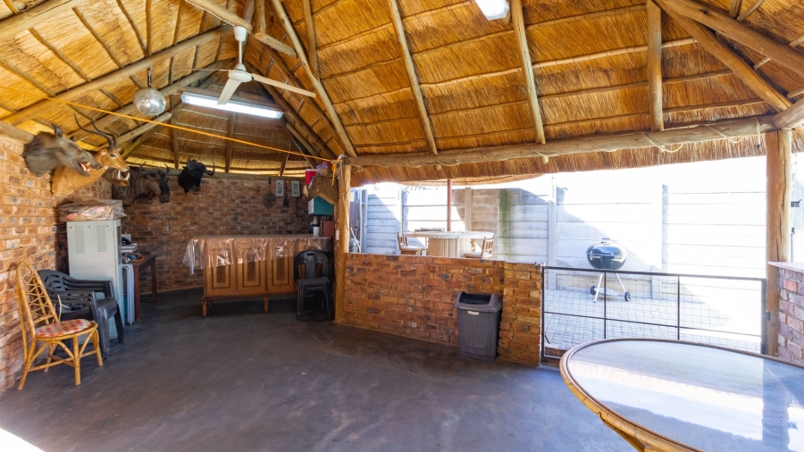 3 Bedroom Property for Sale in Crystal Park Gauteng