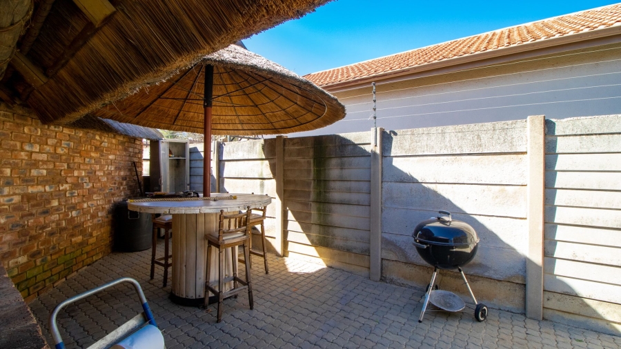 3 Bedroom Property for Sale in Crystal Park Gauteng
