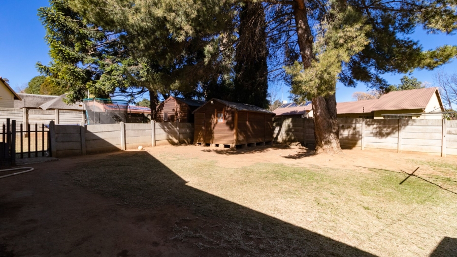 3 Bedroom Property for Sale in Crystal Park Gauteng