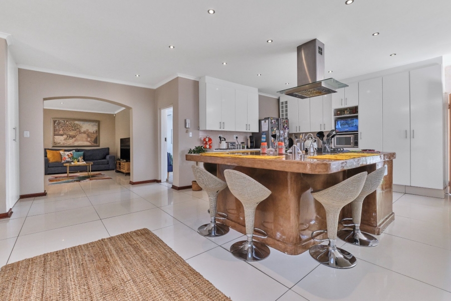 4 Bedroom Property for Sale in Weltevreden Park Gauteng