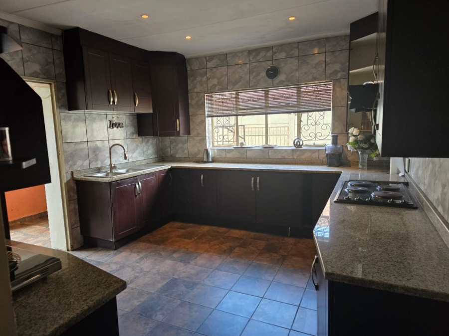 4 Bedroom Property for Sale in Witfield Gauteng
