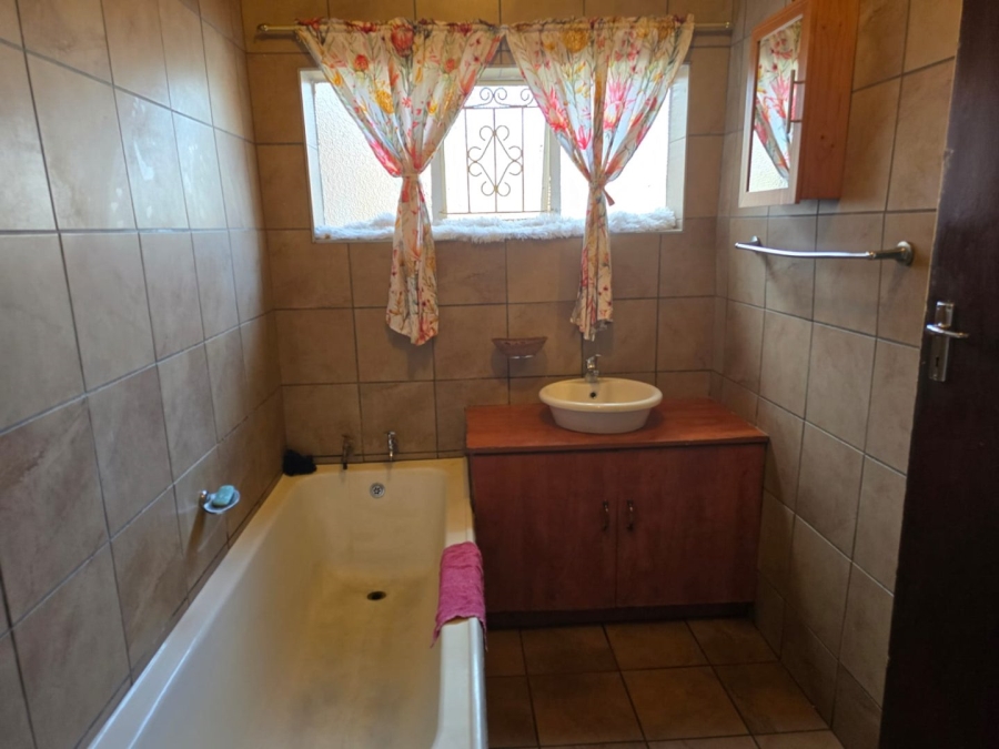 4 Bedroom Property for Sale in Witfield Gauteng
