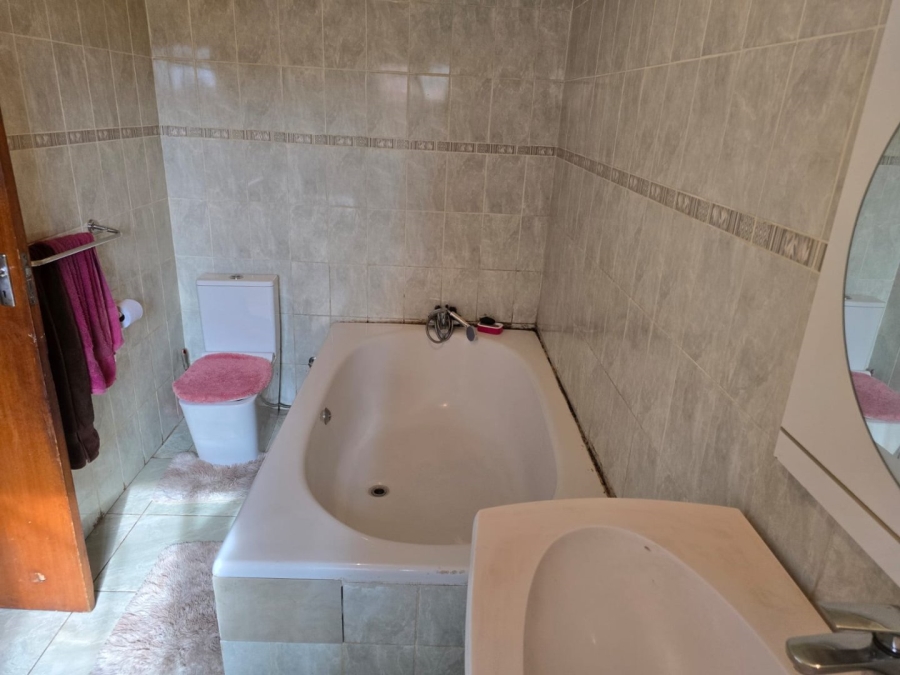 4 Bedroom Property for Sale in Witfield Gauteng