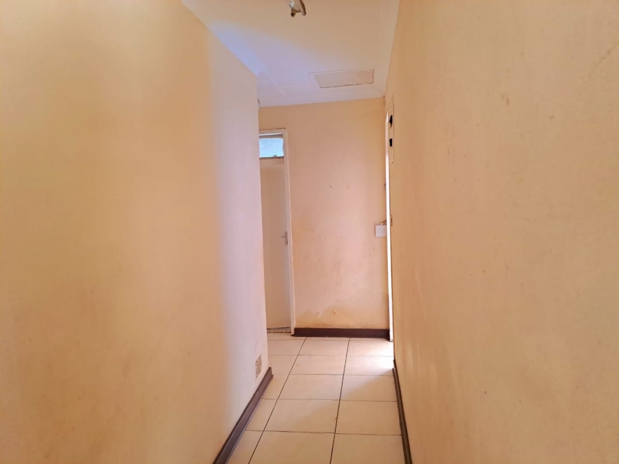 3 Bedroom Property for Sale in Rhodesfield Gauteng