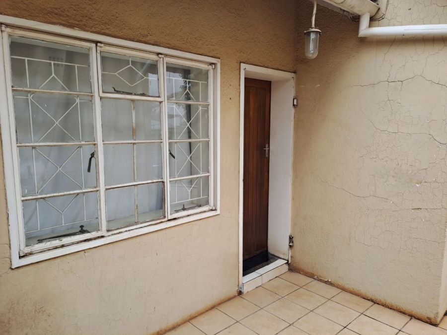 3 Bedroom Property for Sale in Rhodesfield Gauteng