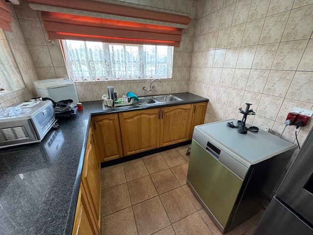 4 Bedroom Property for Sale in Glen Marais Gauteng