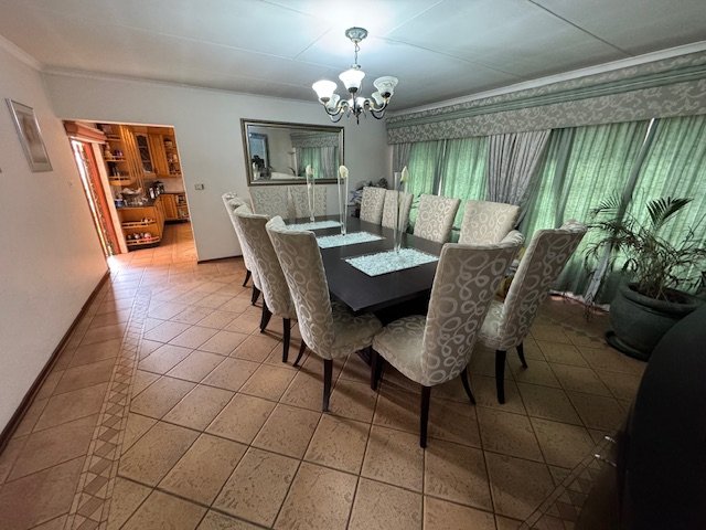 4 Bedroom Property for Sale in Glen Marais Gauteng