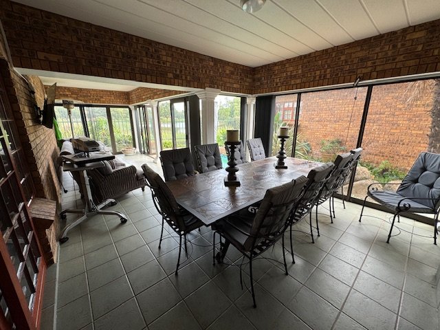 4 Bedroom Property for Sale in Glen Marais Gauteng