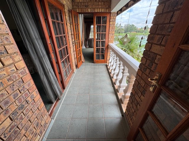 4 Bedroom Property for Sale in Glen Marais Gauteng