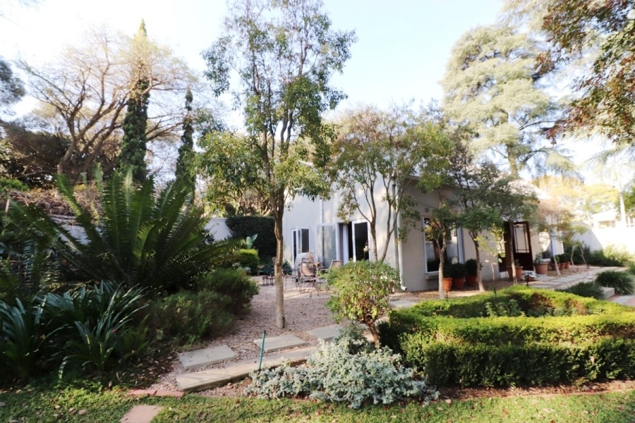 To Let 4 Bedroom Property for Rent in Bryanston Gauteng