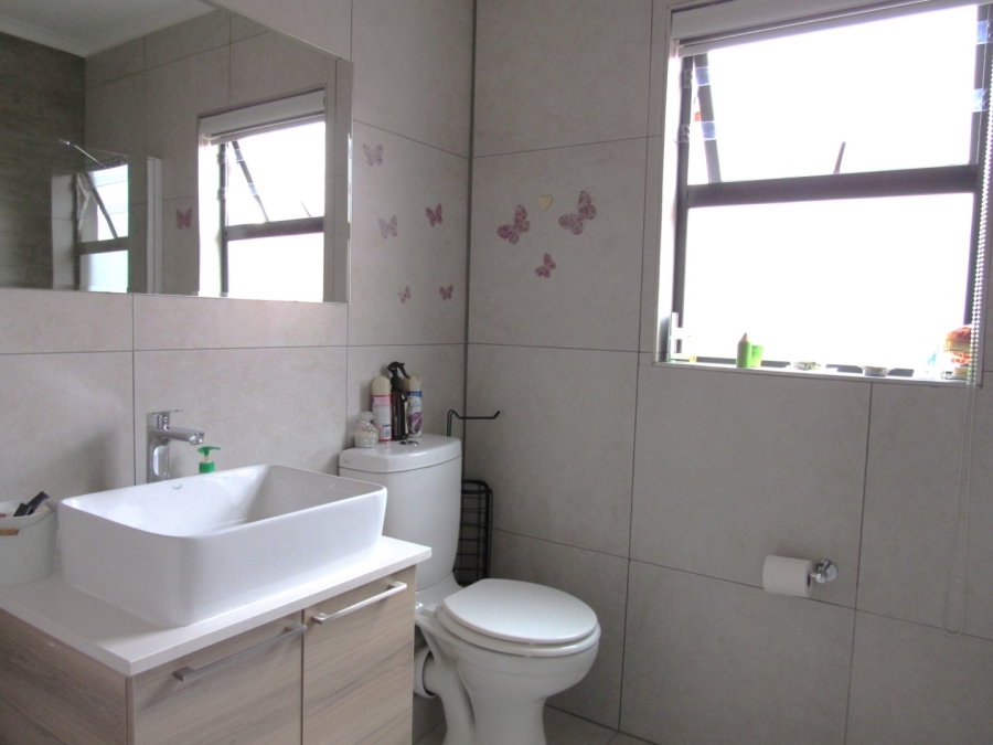 3 Bedroom Property for Sale in Golden Fields Estate Gauteng