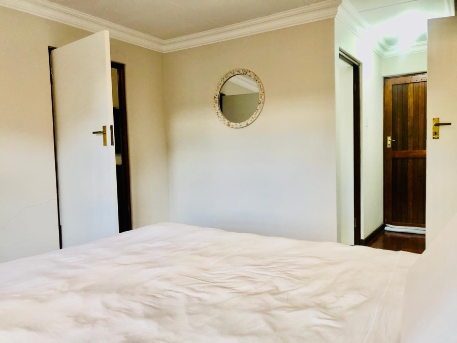 To Let 2 Bedroom Property for Rent in Observatory Gauteng