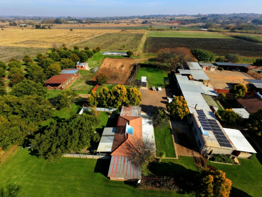 Commercial Property for Sale in Haakdoornboom AH Gauteng