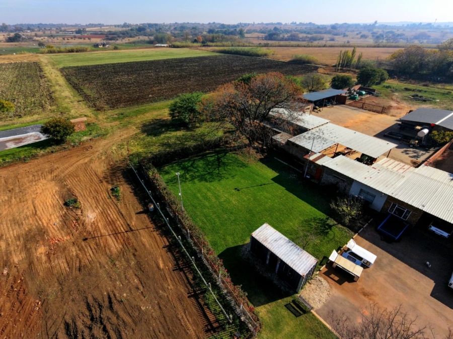 Commercial Property for Sale in Haakdoornboom AH Gauteng