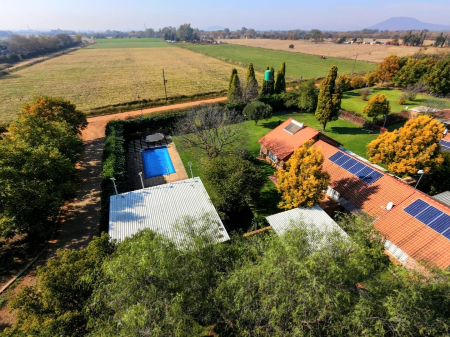 Commercial Property for Sale in Haakdoornboom AH Gauteng