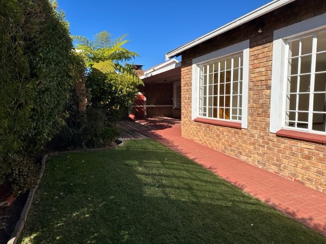 3 Bedroom Property for Sale in Honeydew Manor Gauteng