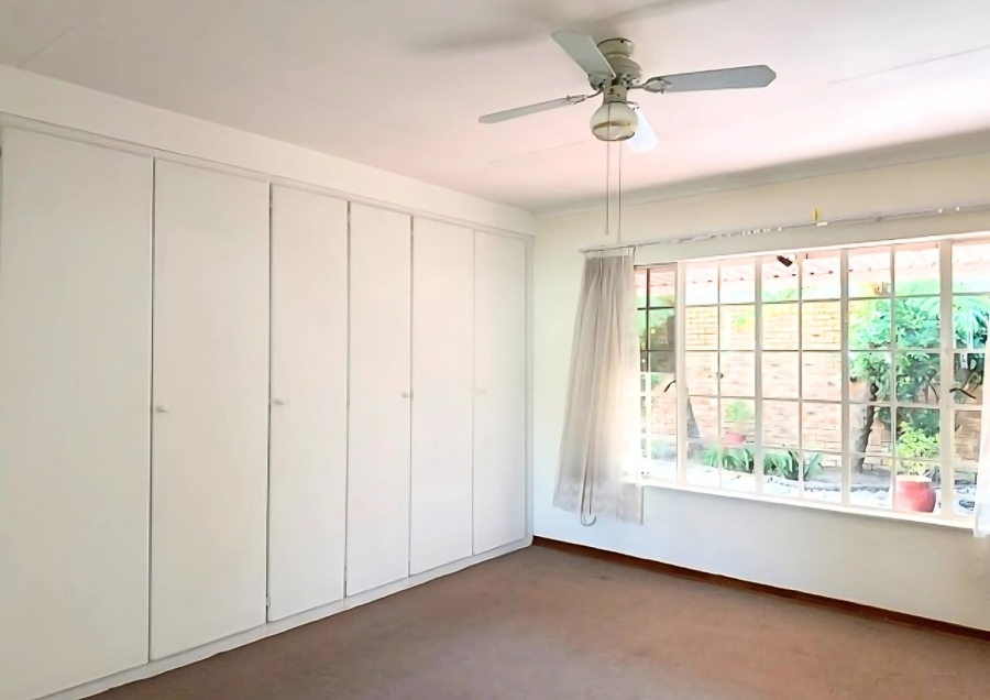 3 Bedroom Property for Sale in Honeydew Manor Gauteng