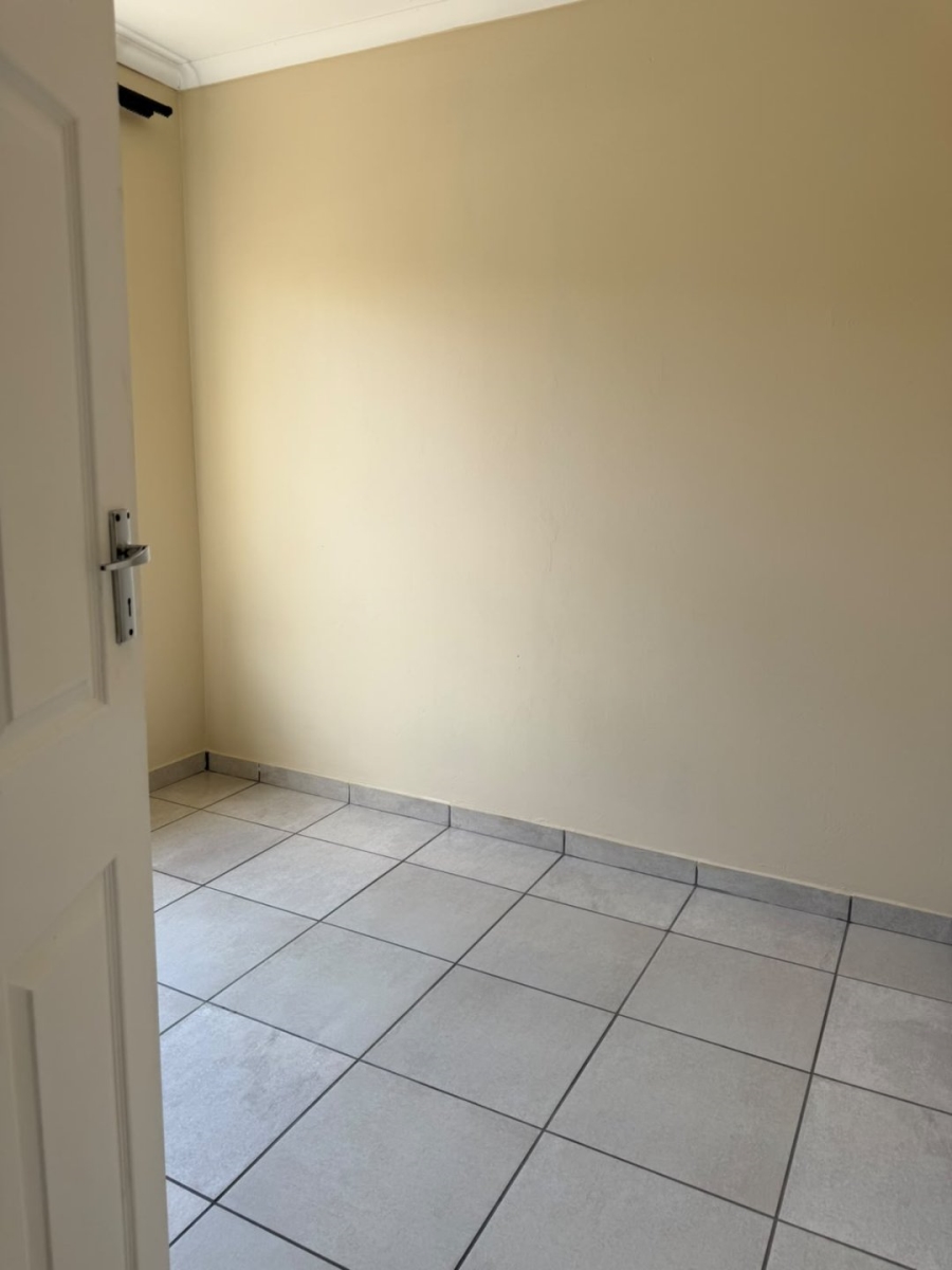 To Let 3 Bedroom Property for Rent in Tsakane Ext 5 Gauteng